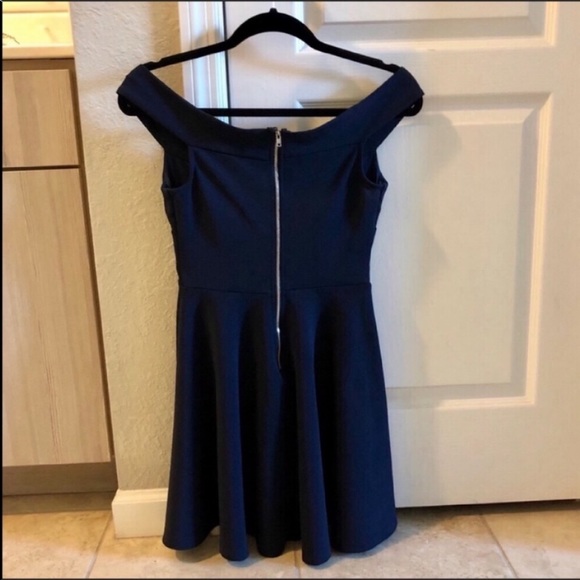 Windsor Off The Shoulder Dress - Picture 3 of 4